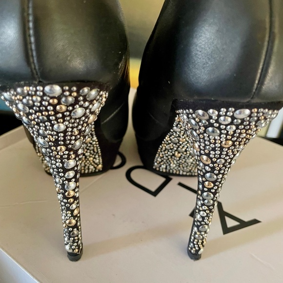 Aldo size 8 heels - Picture 1 of 6